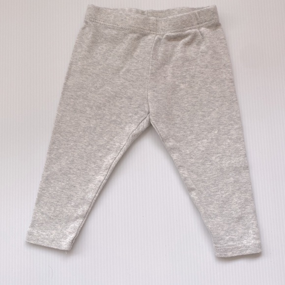 3-6m OH BABY! Set with Infant Yarn Pom Pom Beanie Hat - Picture 7 of 8